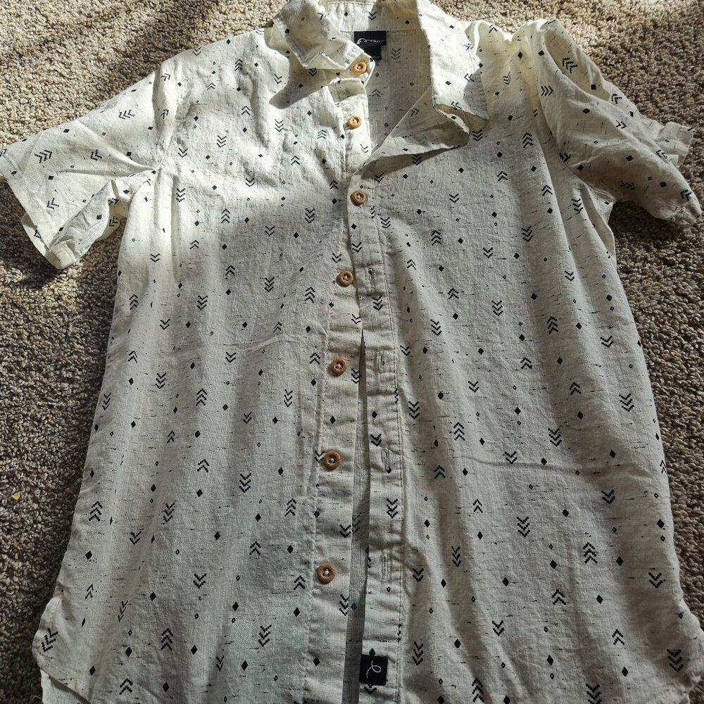 Lot of 4 Boys short sleeve button down shirts